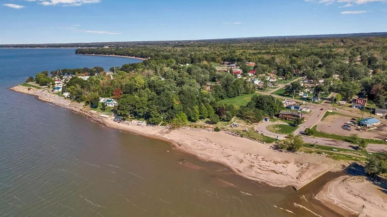 Photo of Outdoor in Lake Erie Beach