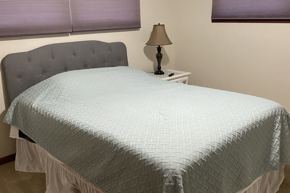Photo of Bedroom in Orchard Park