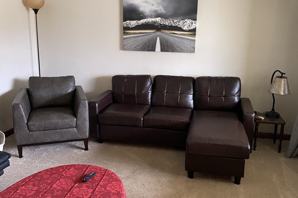 Photo of Livingroom in Orchard Park