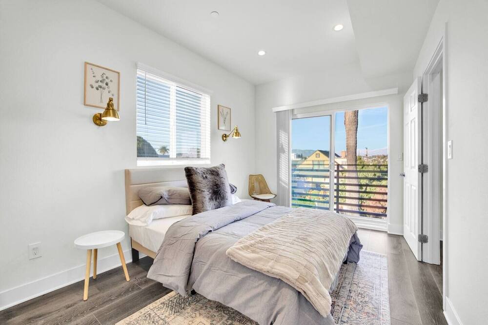 Photo of Bedroom in Historic Filipinotown