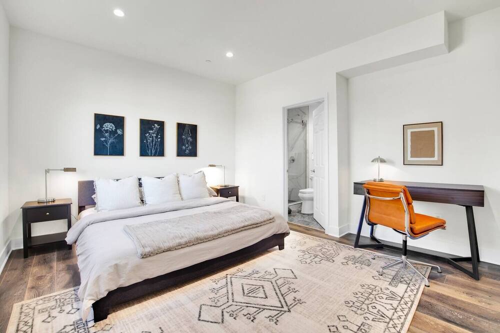 Photo of Bedroom in Historic Filipinotown