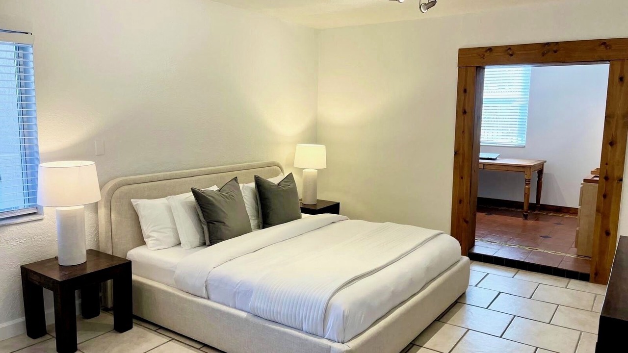 Photo of Bedroom in The Roads