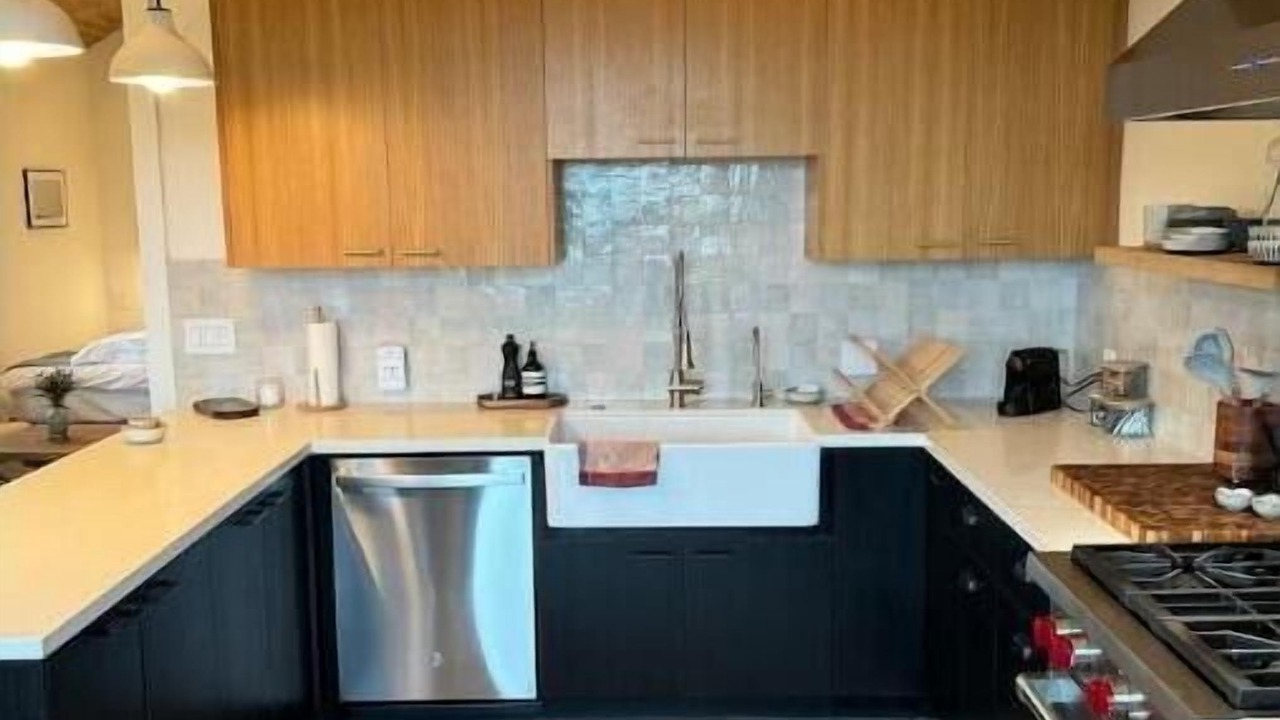 Photo of Kitchen in Western Malibu