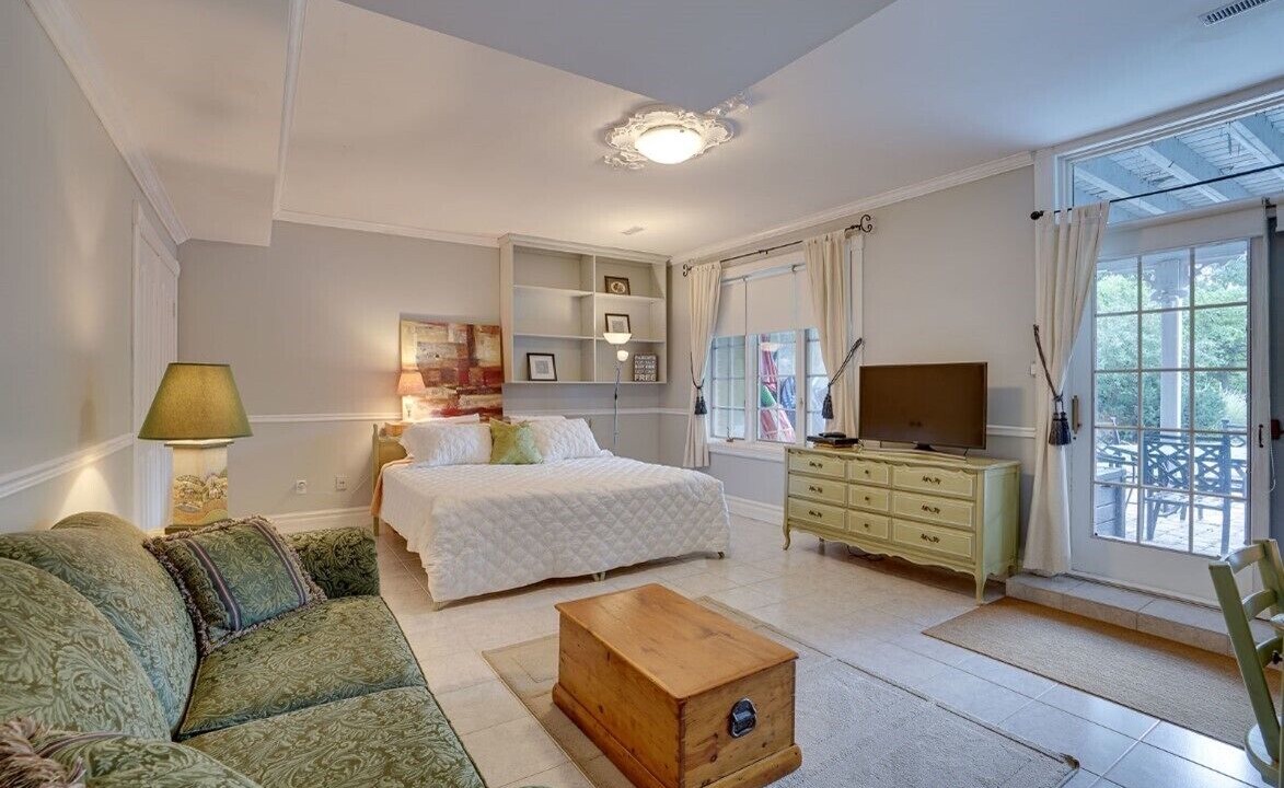 Photo of Livingroom in Caledon