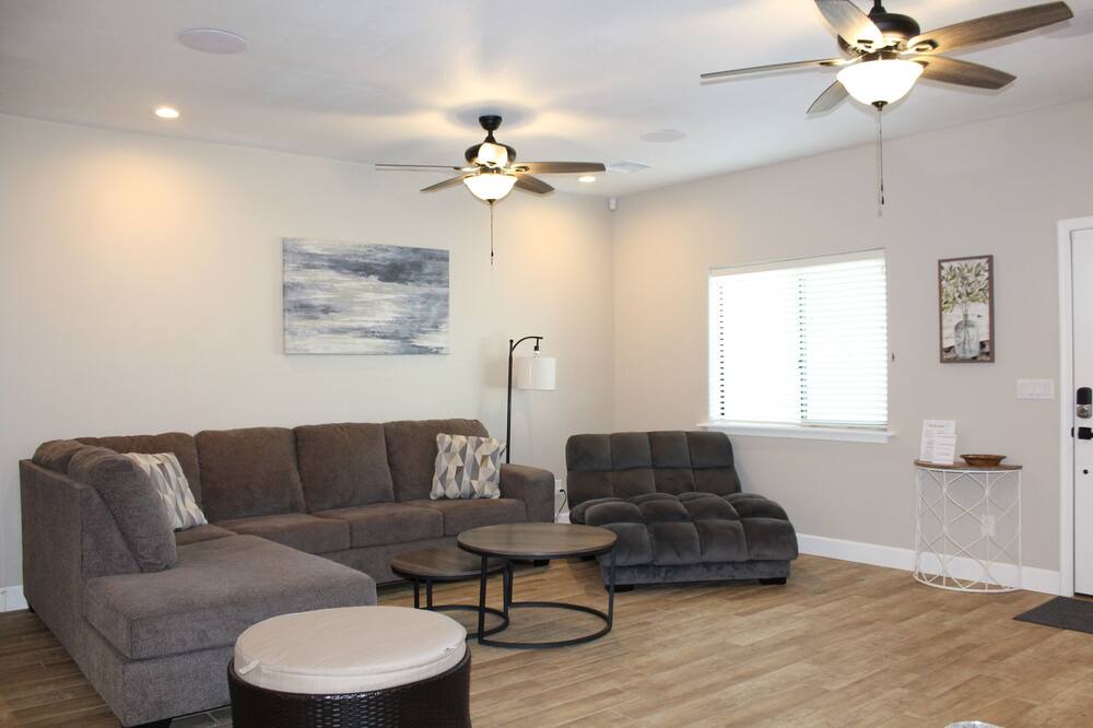 Photo of Livingroom in Fort Mohave