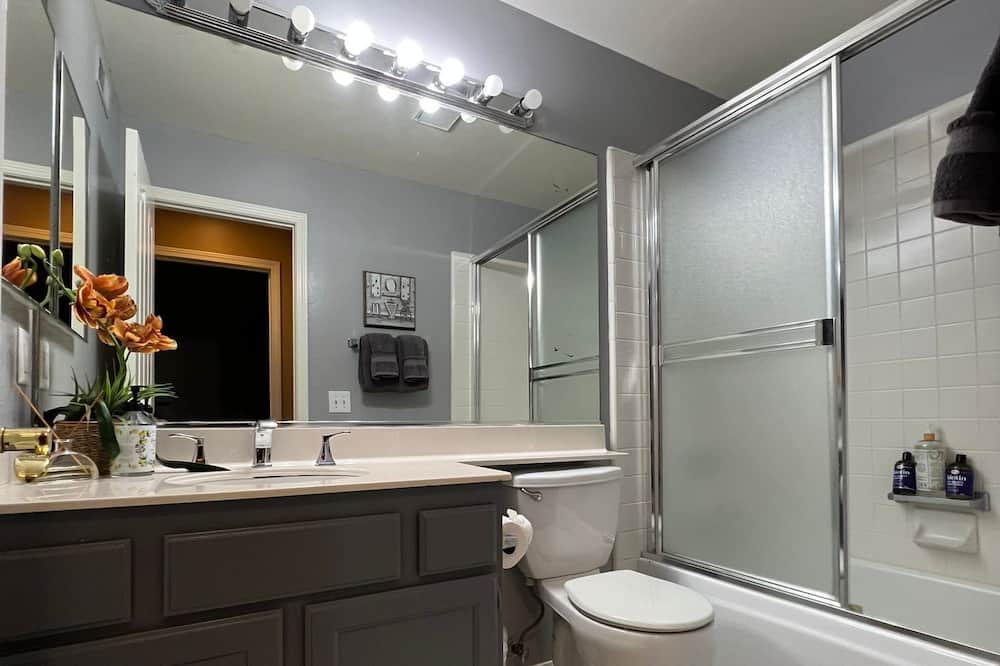 Photo of Bathroom in Tustin