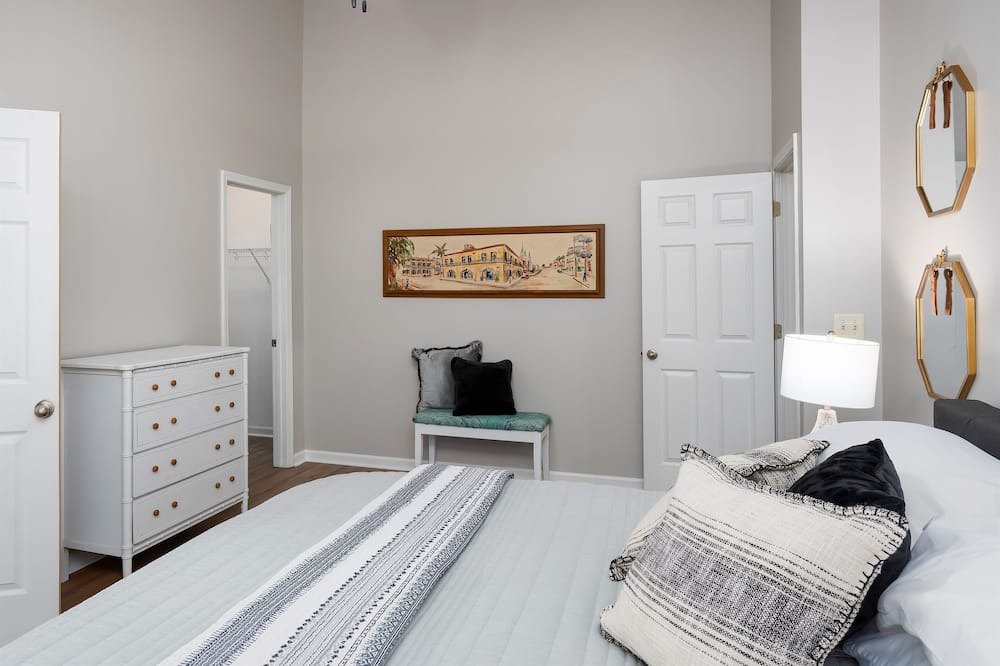 Photo of Bedroom in Alabaster