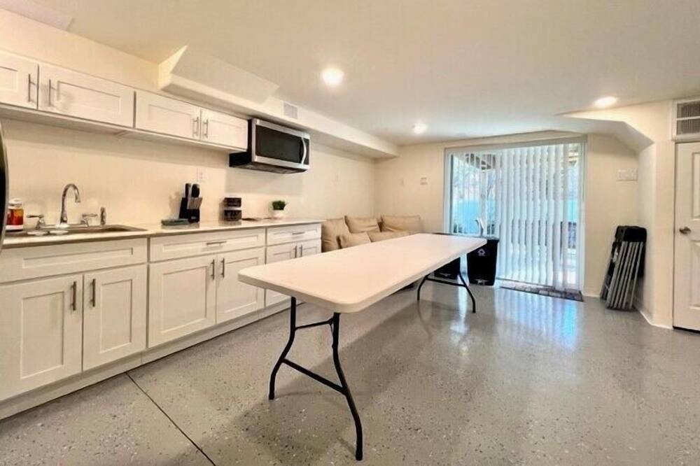 Photo of Kitchen in Town Bank