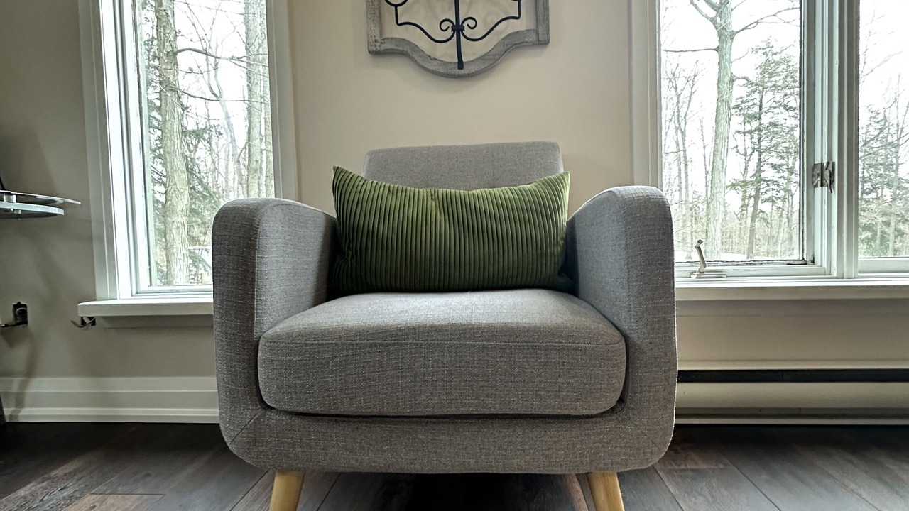 Photo of Livingroom in Milton