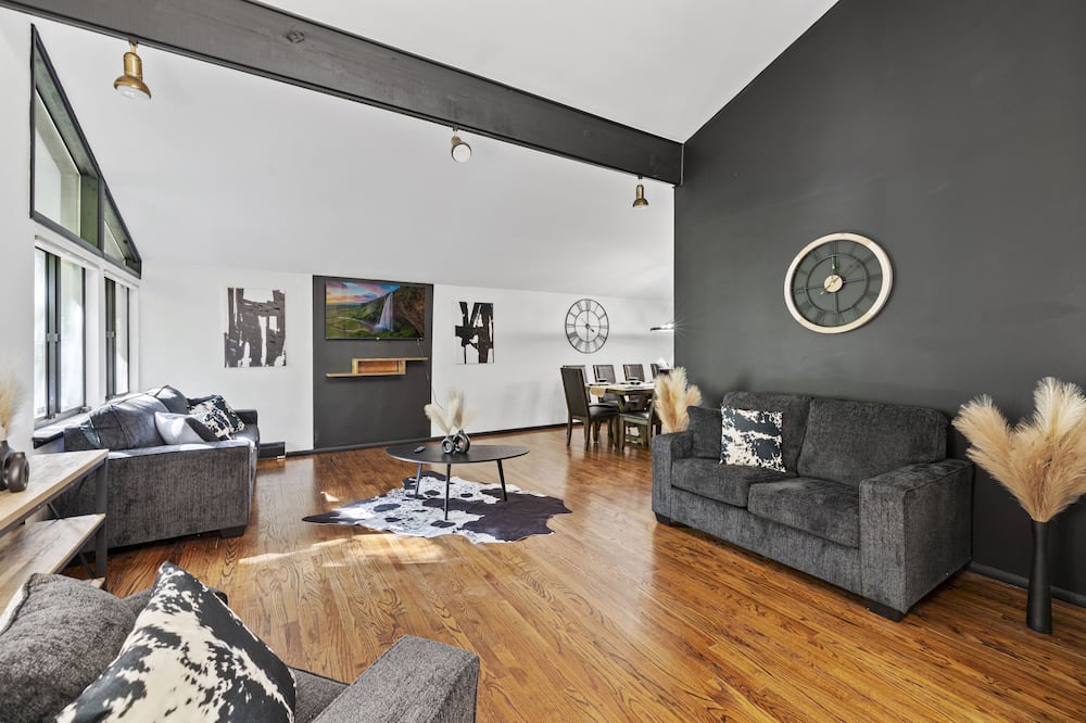 Photo of Livingroom in Washingtonville