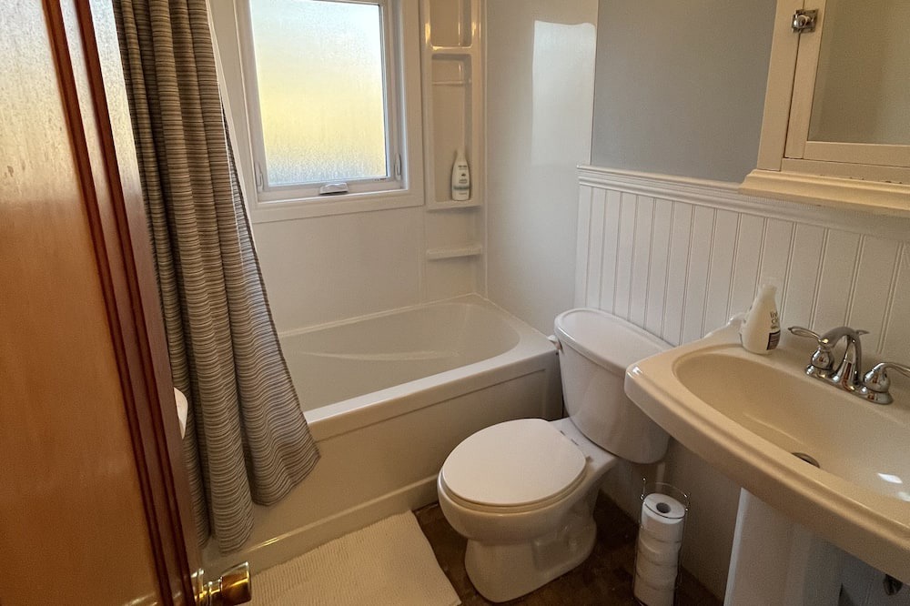 Photo of Bathroom in Elora
