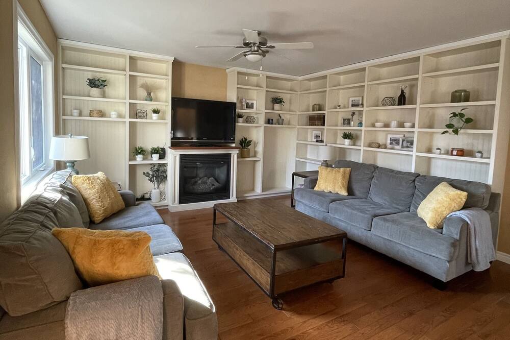 Photo of Livingroom in Elora