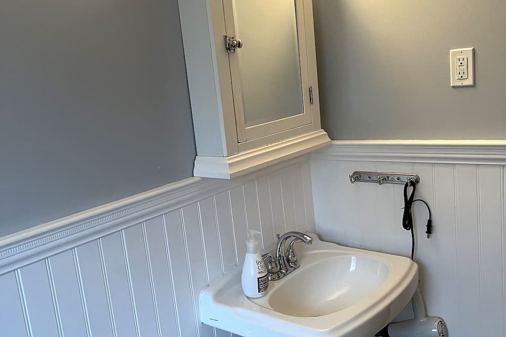 Photo of Bathroom in Elora