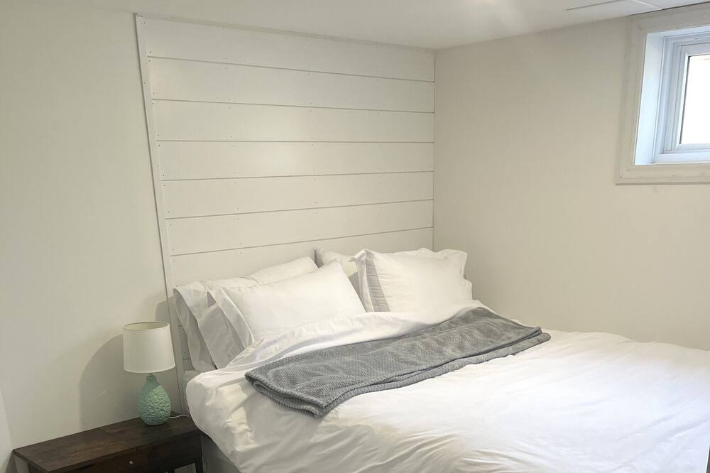 Photo of Bedroom in Elora