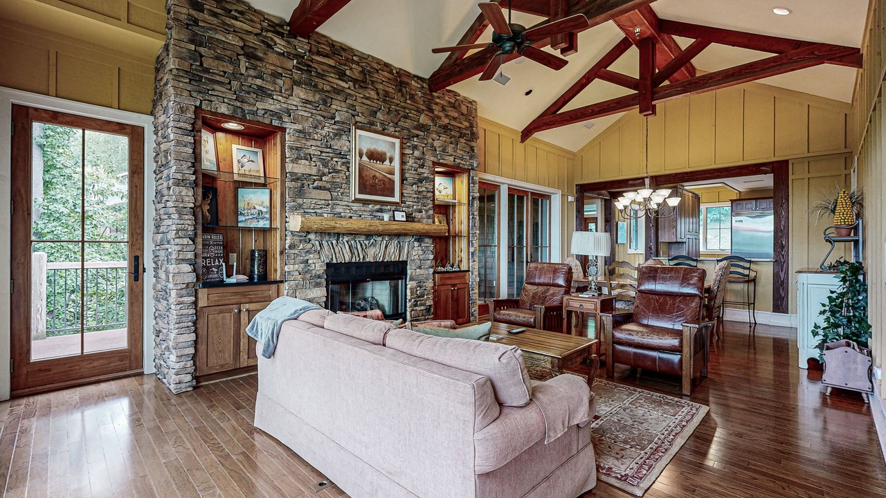 Photo of Livingroom in Mountain Air