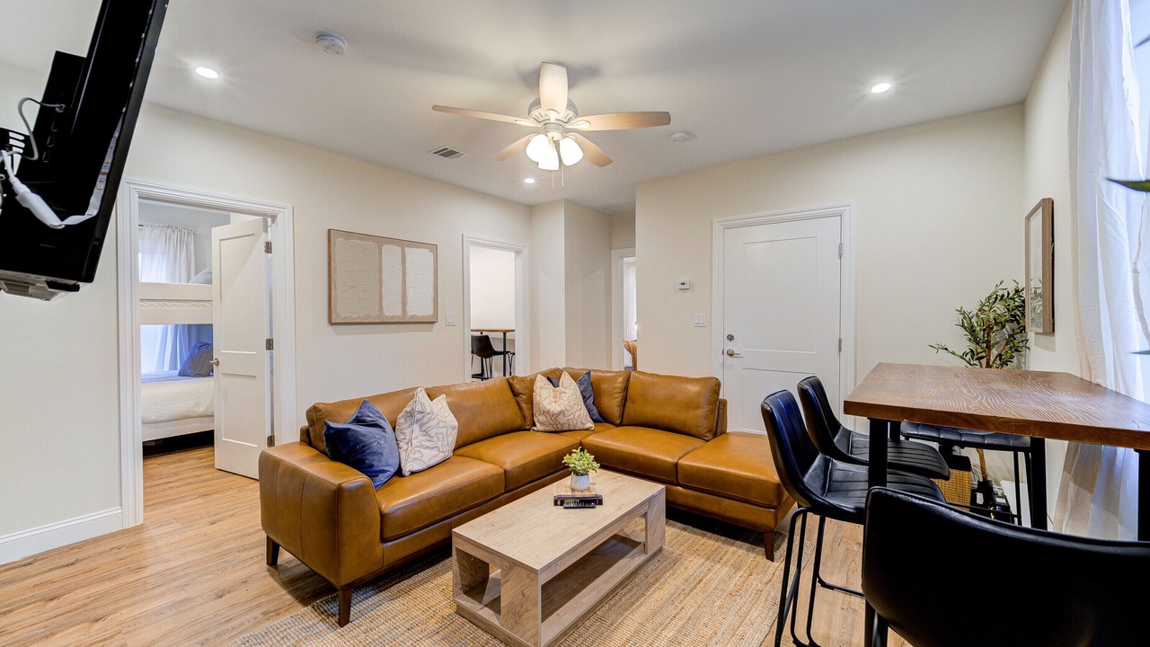 Photo of Livingroom in Highland Falls