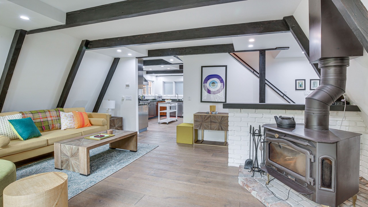Photo of Livingroom in Arrowbear Lake