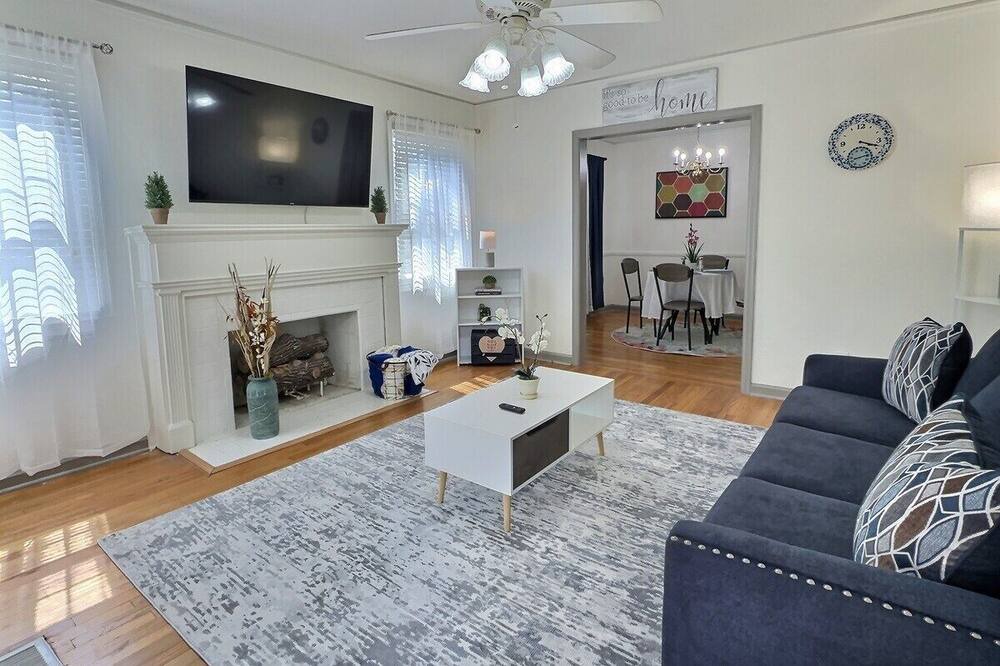 Photo of Livingroom in Prattville