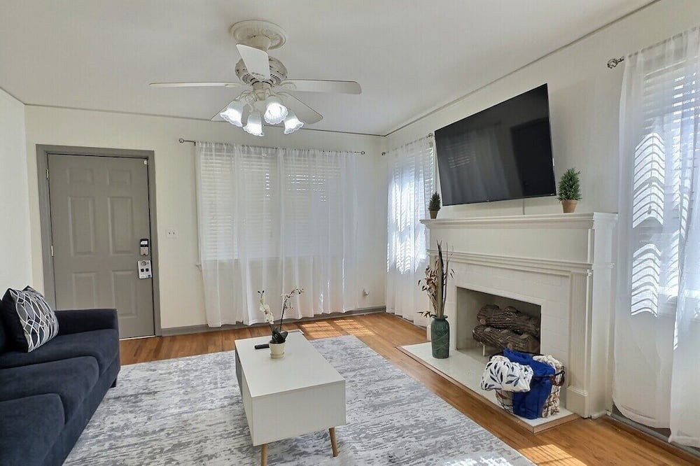 Photo of Livingroom in Prattville