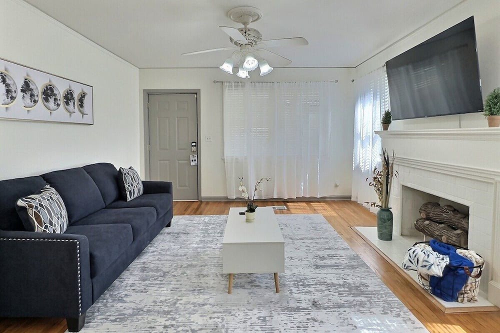 Photo of Livingroom in Prattville