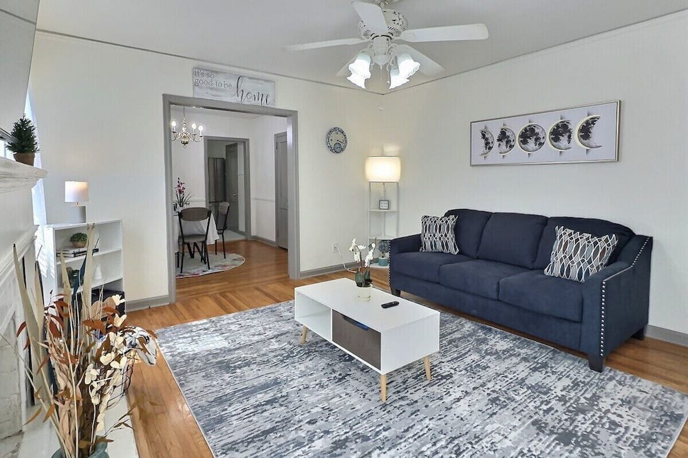 Photo of Livingroom in Prattville