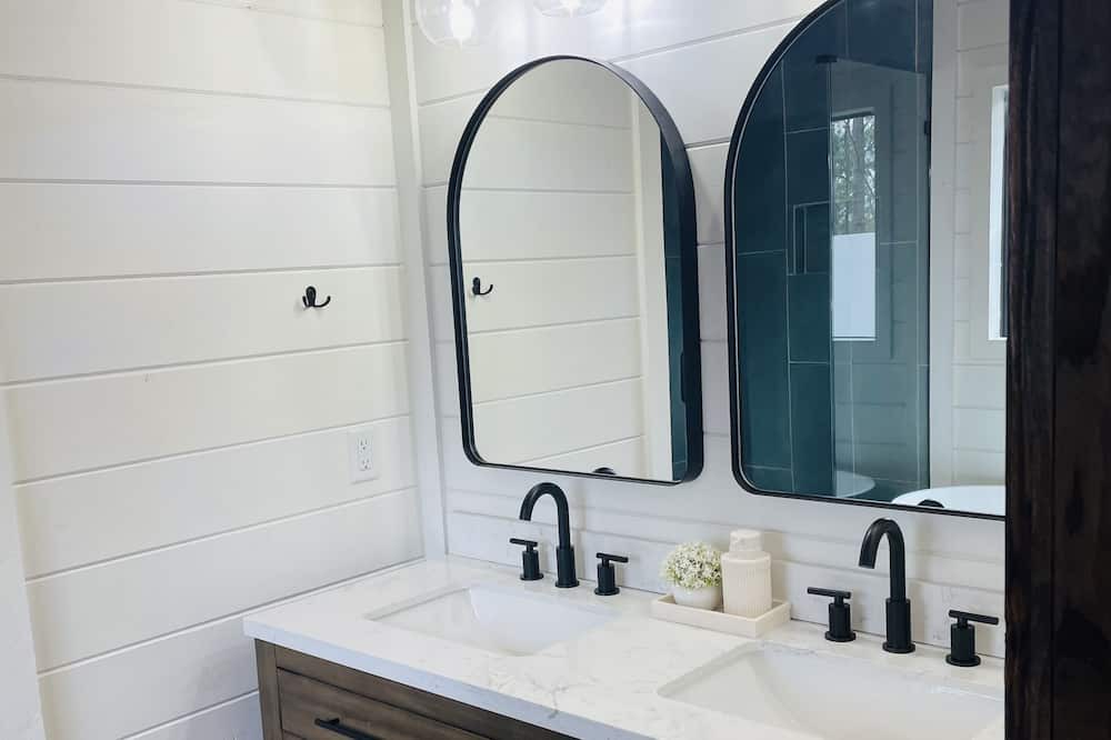 Photo of Bathroom in Bouvet Island