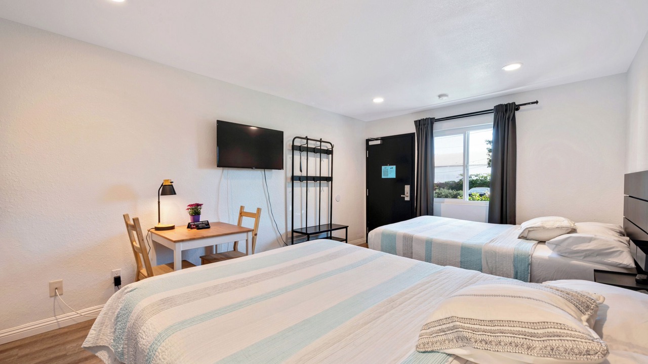 Photo of Bedroom in Harbor