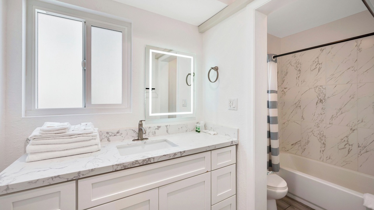 Photo of Bathroom in Harbor