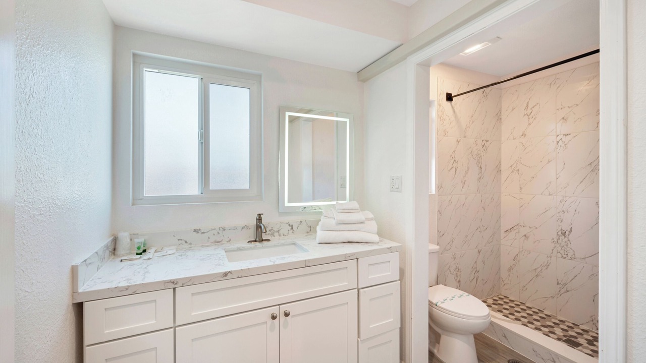 Photo of Bathroom in Harbor