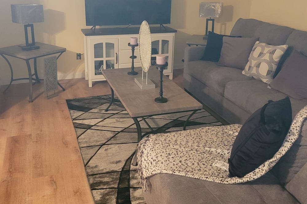 Photo of Livingroom in Selma