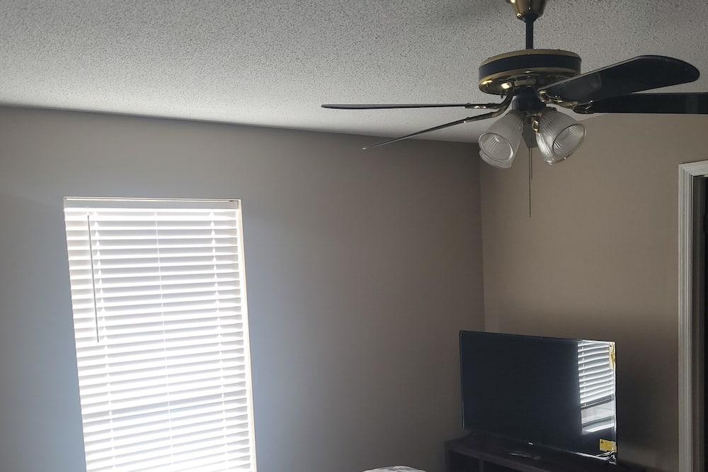 Photo of Bedroom in Selma