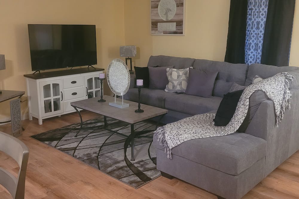 Photo of Livingroom in Selma