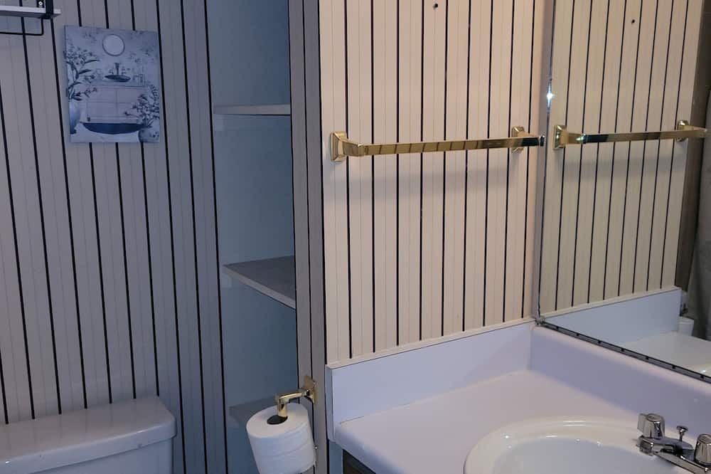 Photo of Bathroom in Selma
