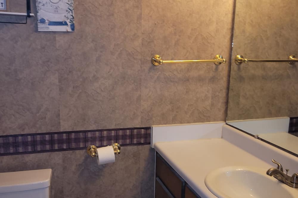 Photo of Bathroom in Selma