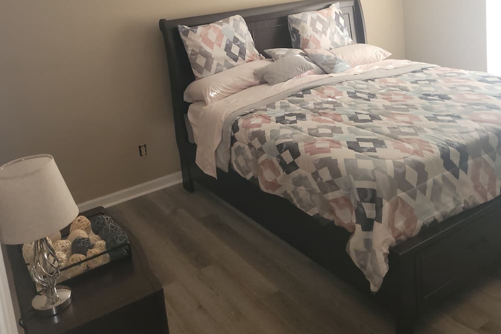 Photo of Bedroom in Selma