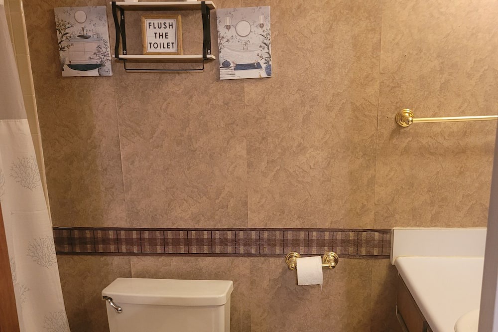 Photo of Bathroom in Selma