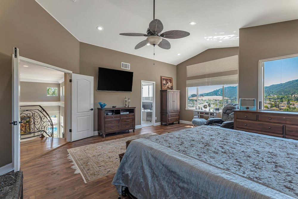 Photo of Bedroom in Almaden