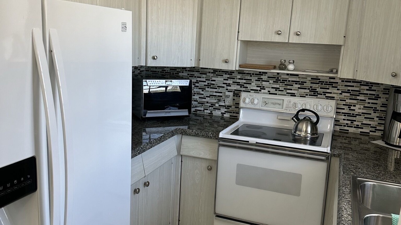 Photo of Kitchen in Hillsboro Beach