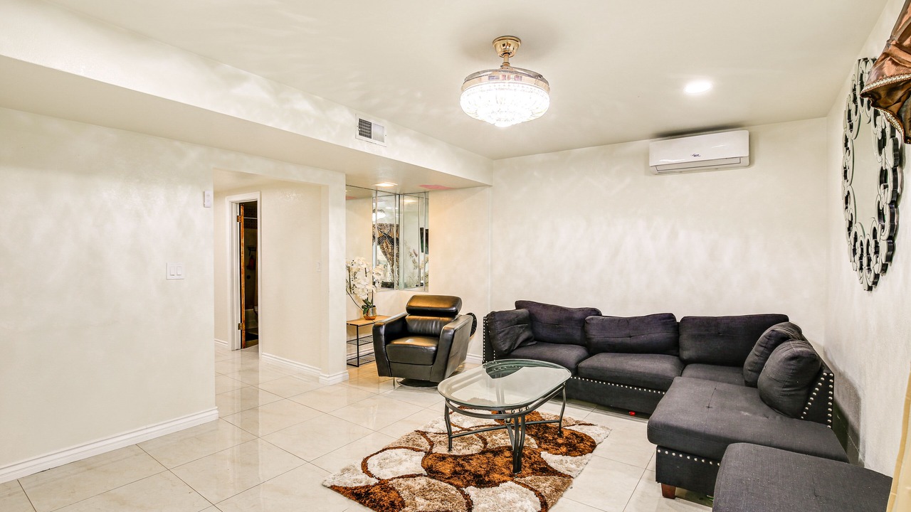 Photo of Livingroom in Northwest San Pedro