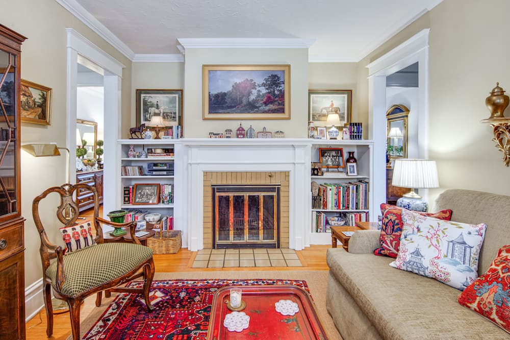 Photo of Livingroom in Olean