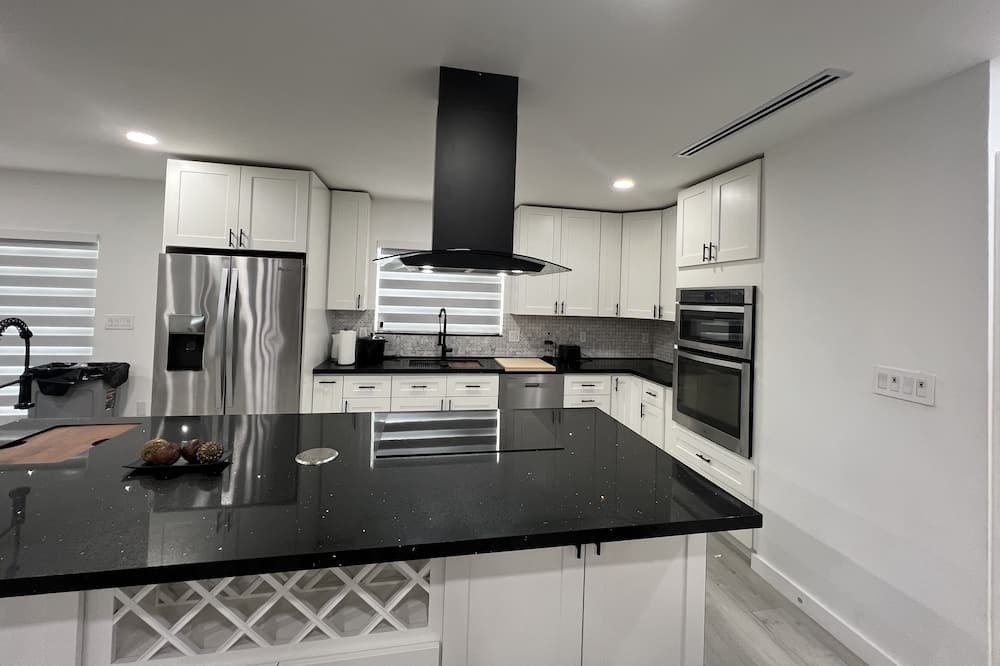 Photo of Kitchen in Biscayne Park