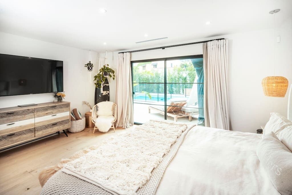 Photo of Bedroom in Miracle Mile