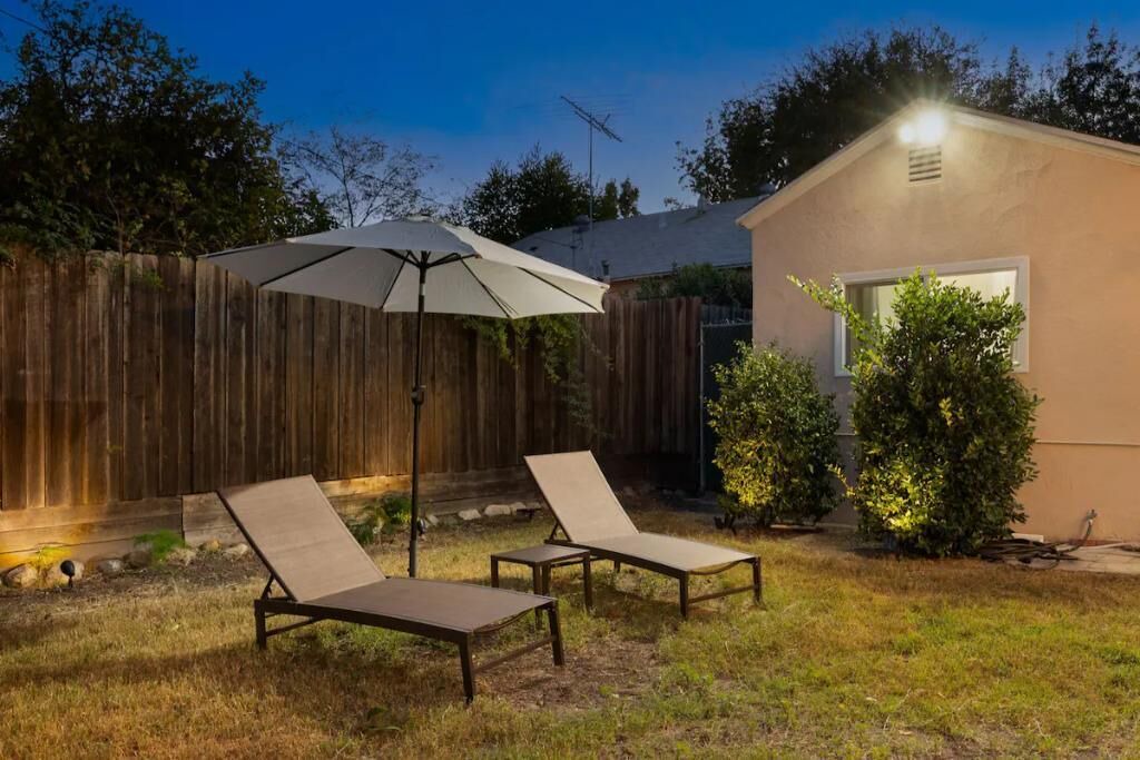 Photo of Outdoor in Valley Village