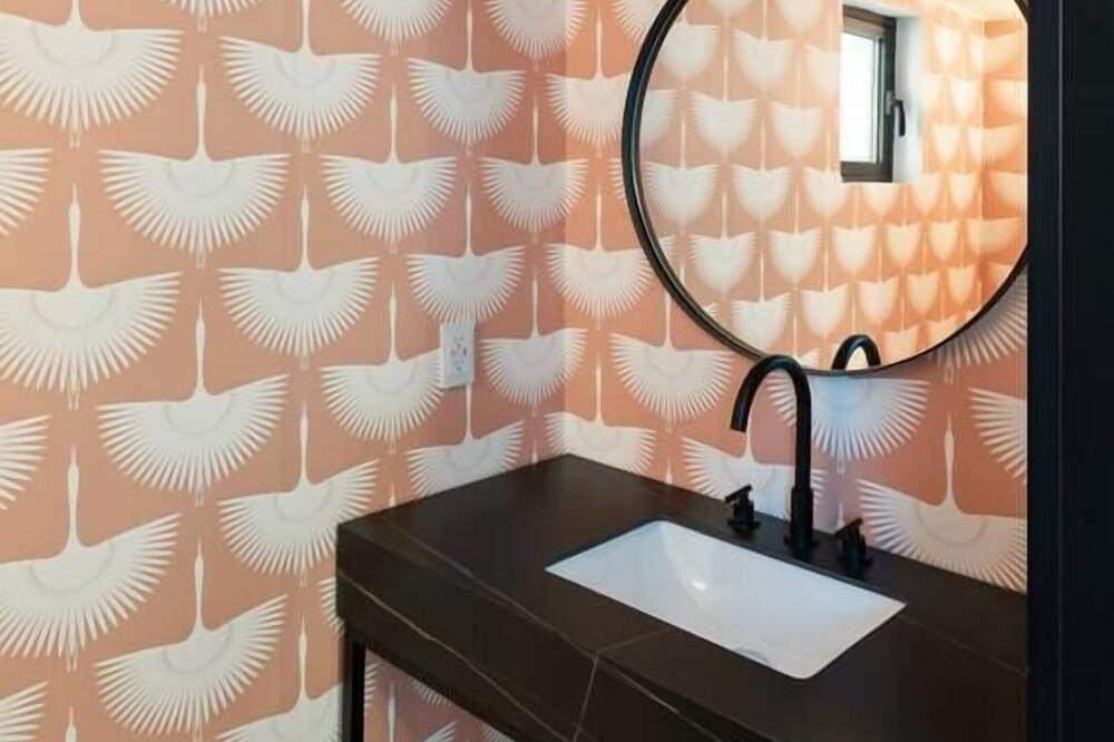 Photo of Bedroom in Adams Hill
