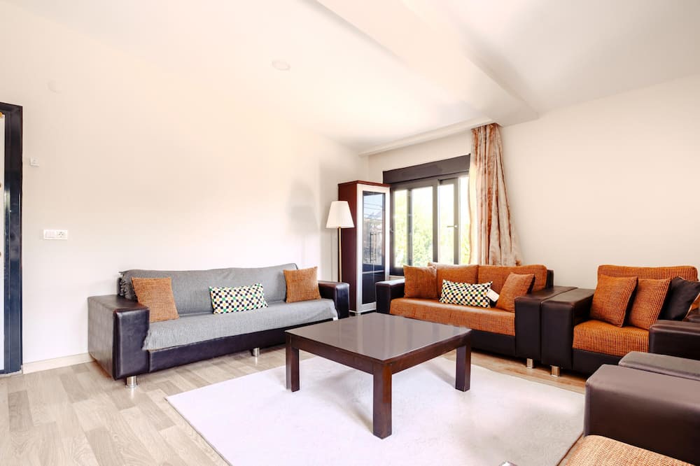Photo of Livingroom in Goynuk