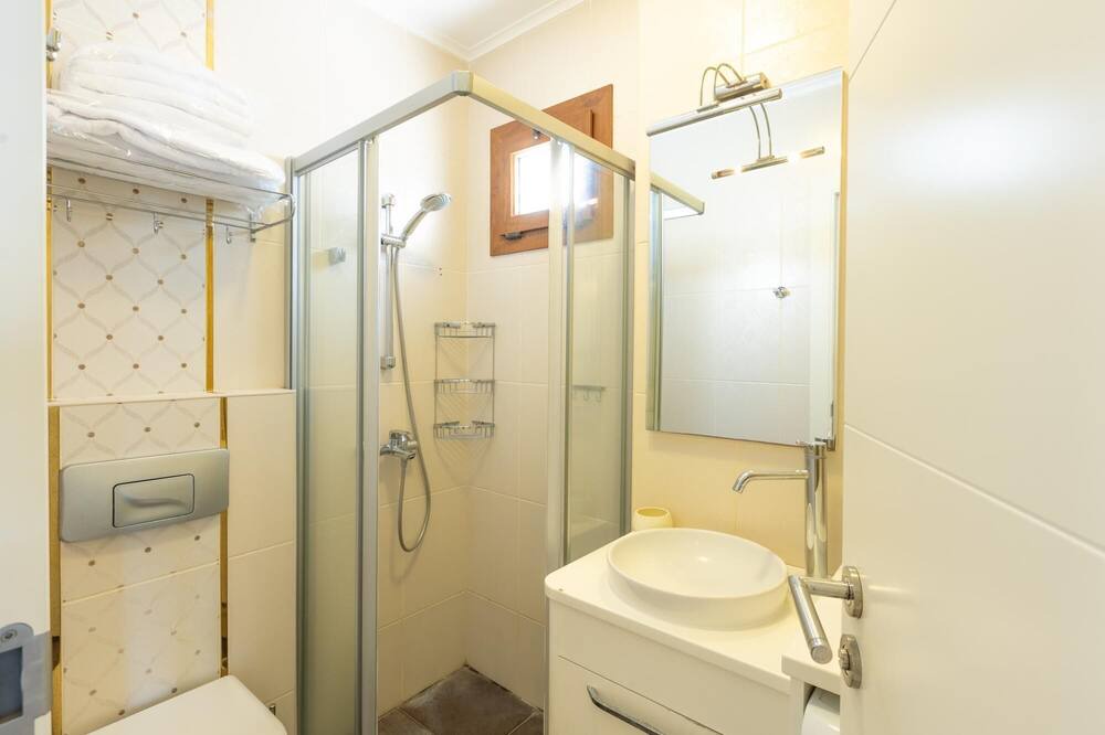 Photo of Bathroom in Gundogan