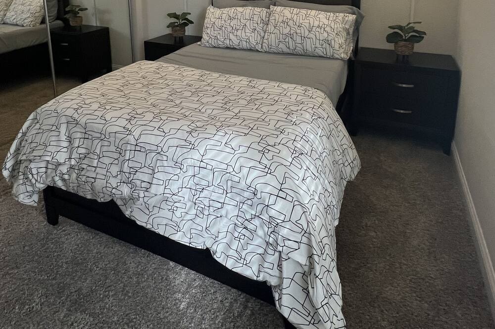 Photo of Bedroom in Downtown