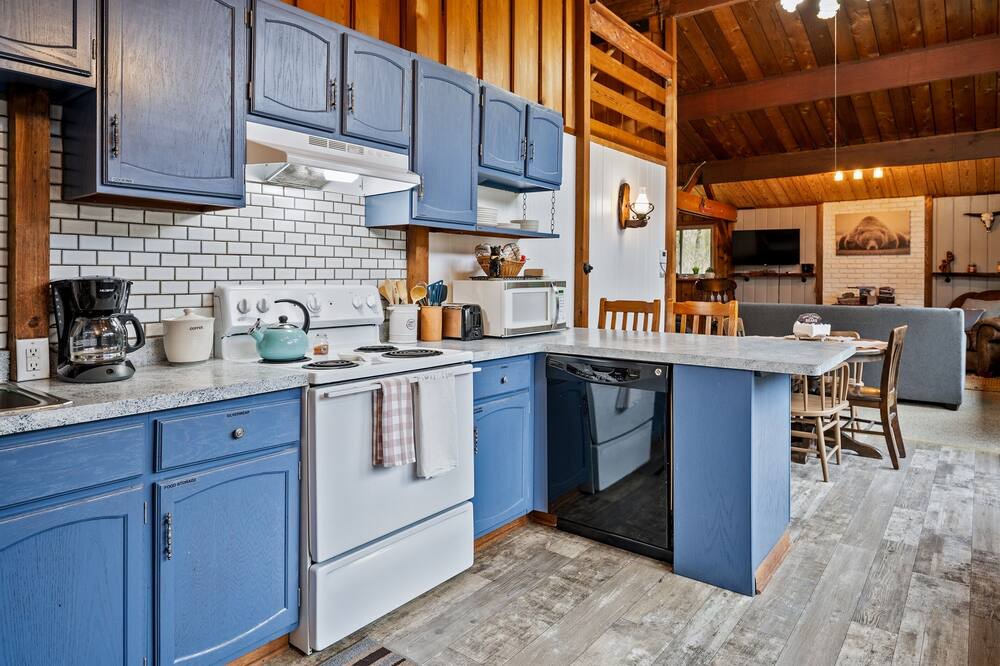 Photo of Kitchen in Scottsburg