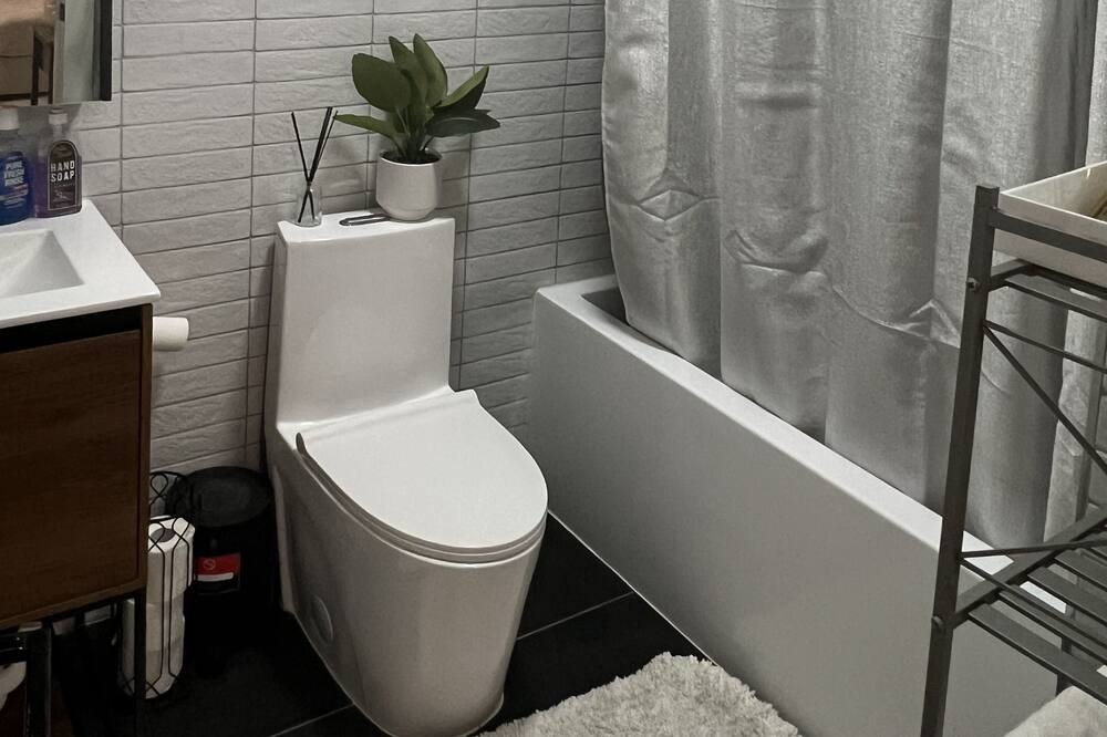 Photo of Bathroom in Orange