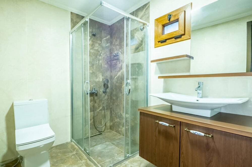 Photo of Bathroom in Golturkbuku